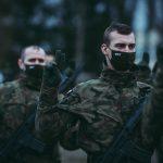 Złożyli przysięgę wojskową w czasach pandemii, by zgodnie z Credem Terytorialsa. Byli tam również przasnyszanie