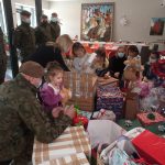 Mikołaje w mundurach