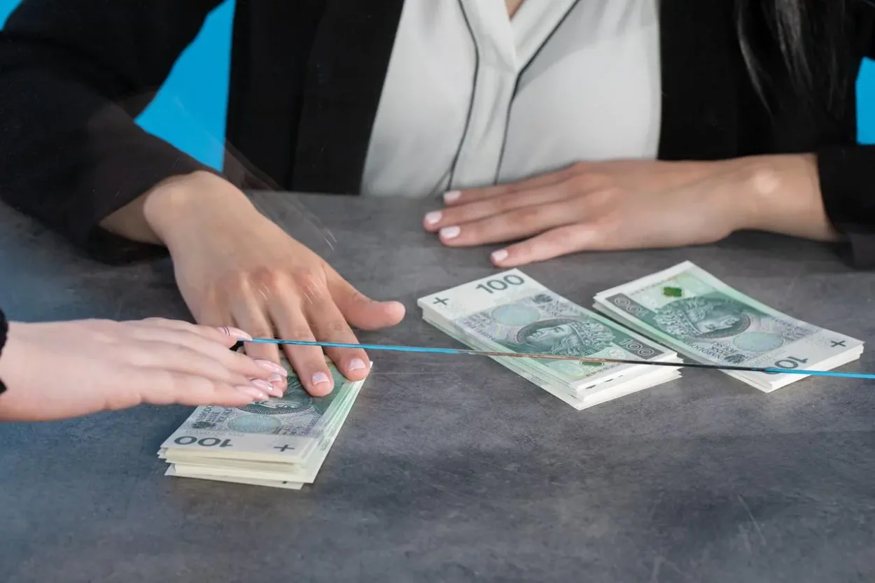 Terminy wypłat zasiłków i stypendiów w Przasnyszu