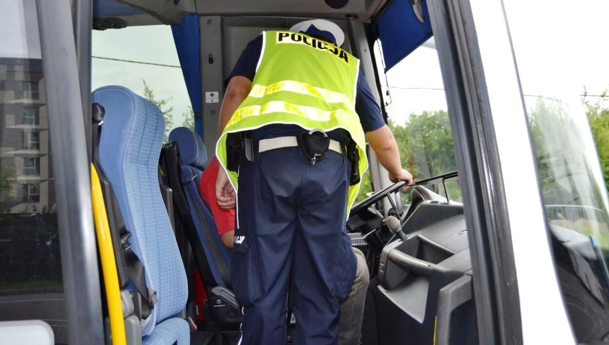 Kontrola autobusów przed wakacjami w Przasnyszu