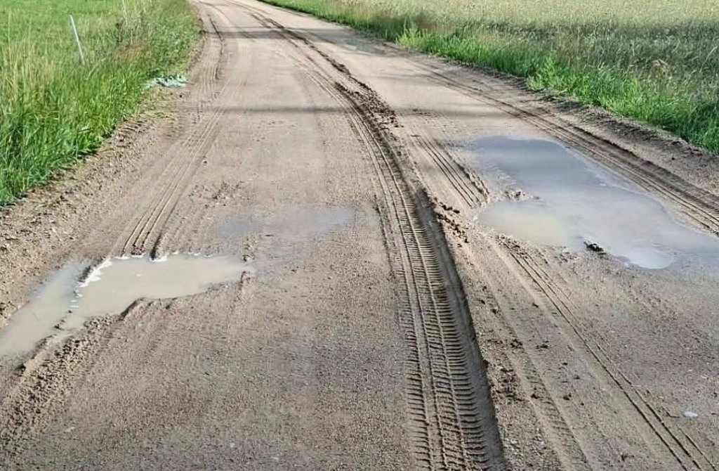 Przebudowa drogi Bugzy Płoskie – Zdziwój Nowy w Gminie Chorzele