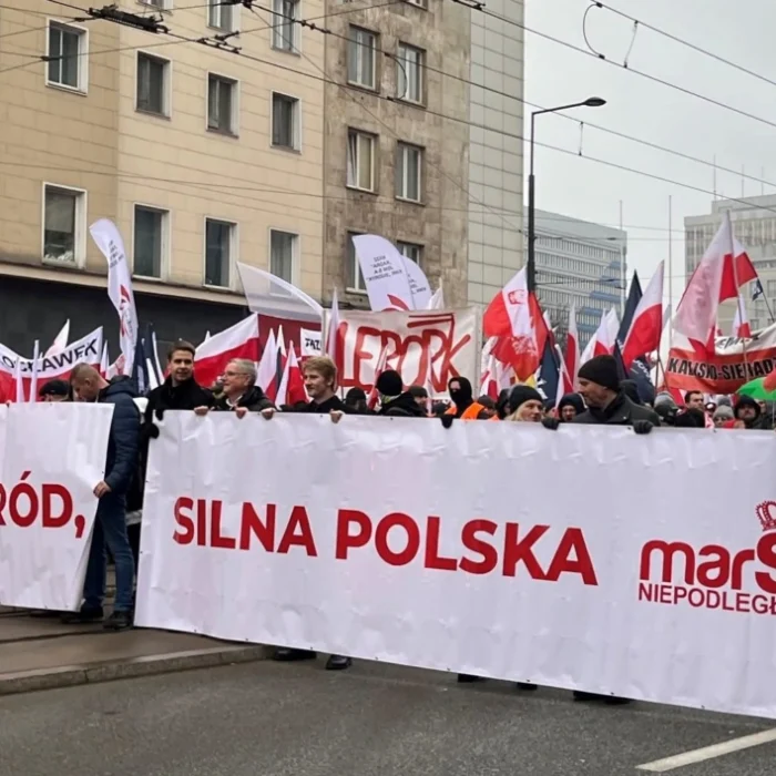 Wspólny wyjazd mieszkańców Przasnysza na Marsz Niepodległości