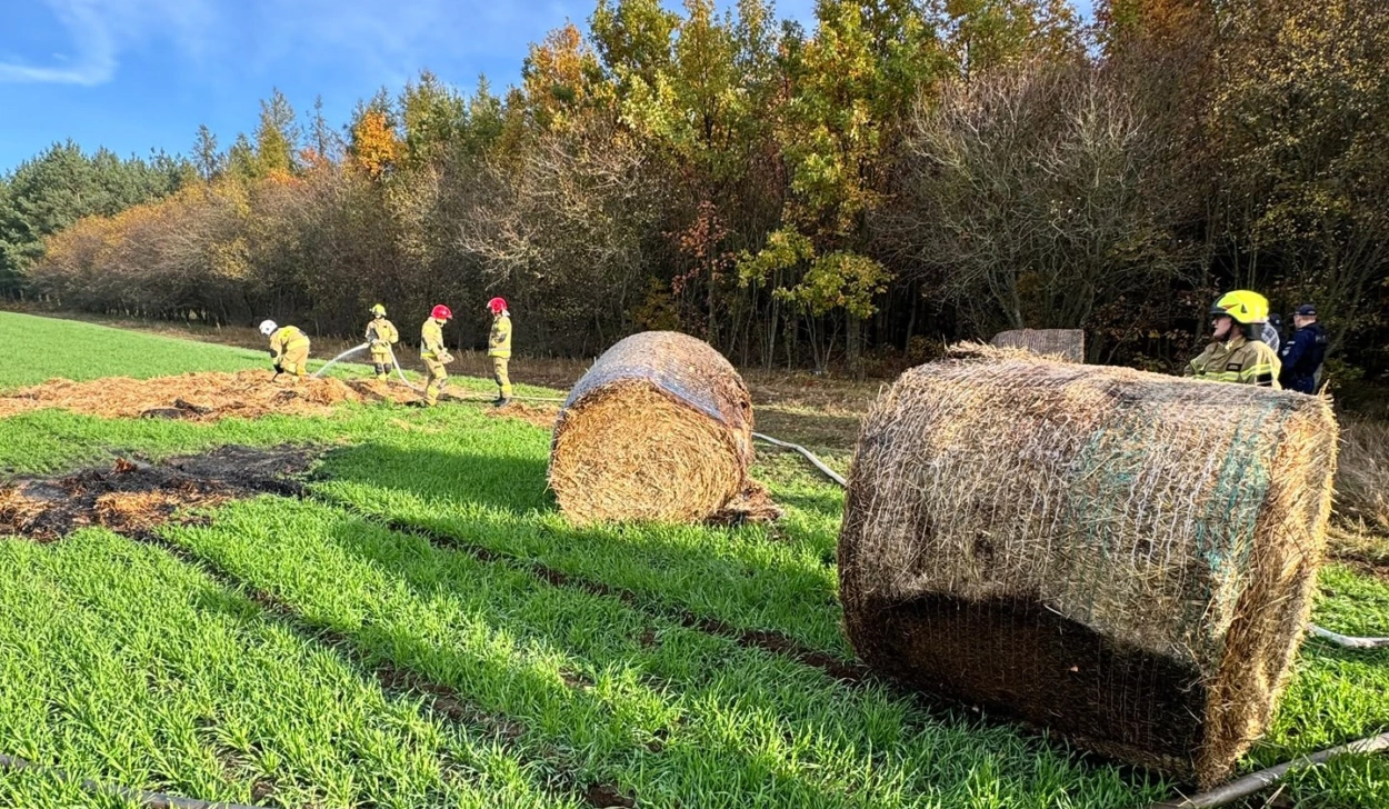 Pożar stogu słomy w Ulatowie-Dąbrówce